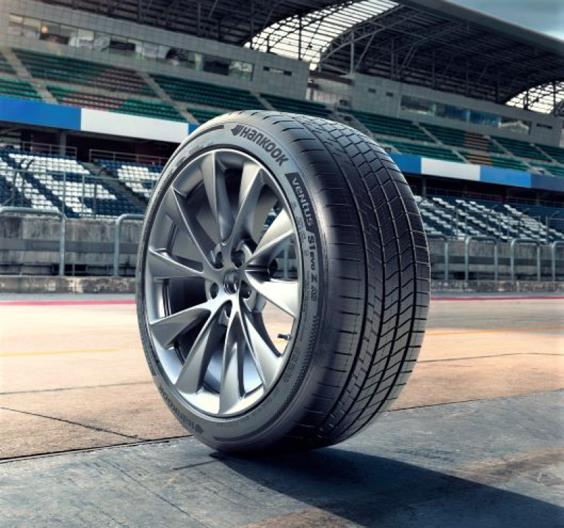 Hankook lance deux nouveaux pneus haute-performance